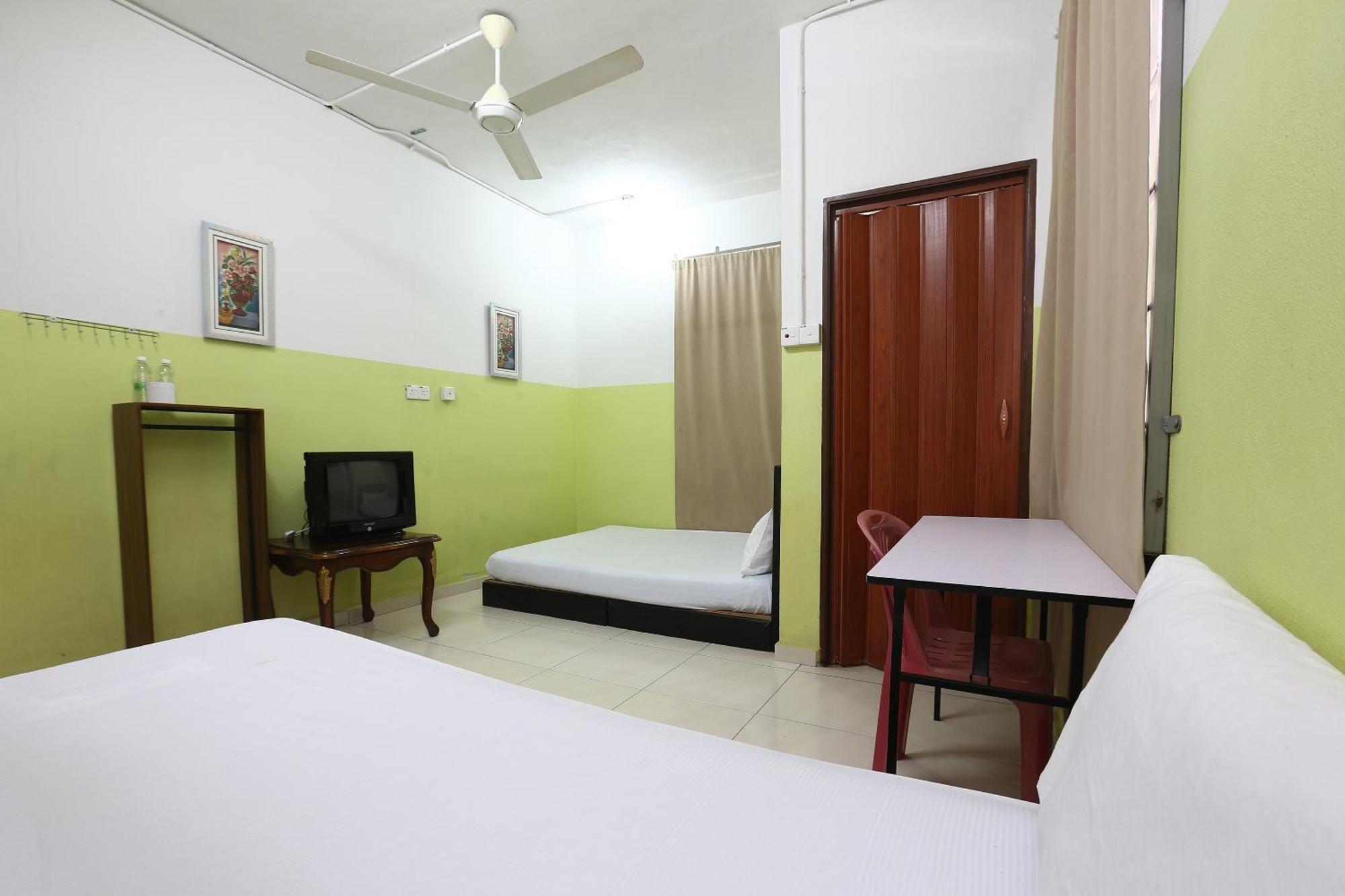 Oyo 89925 Innap Kota Bharu Exterior photo