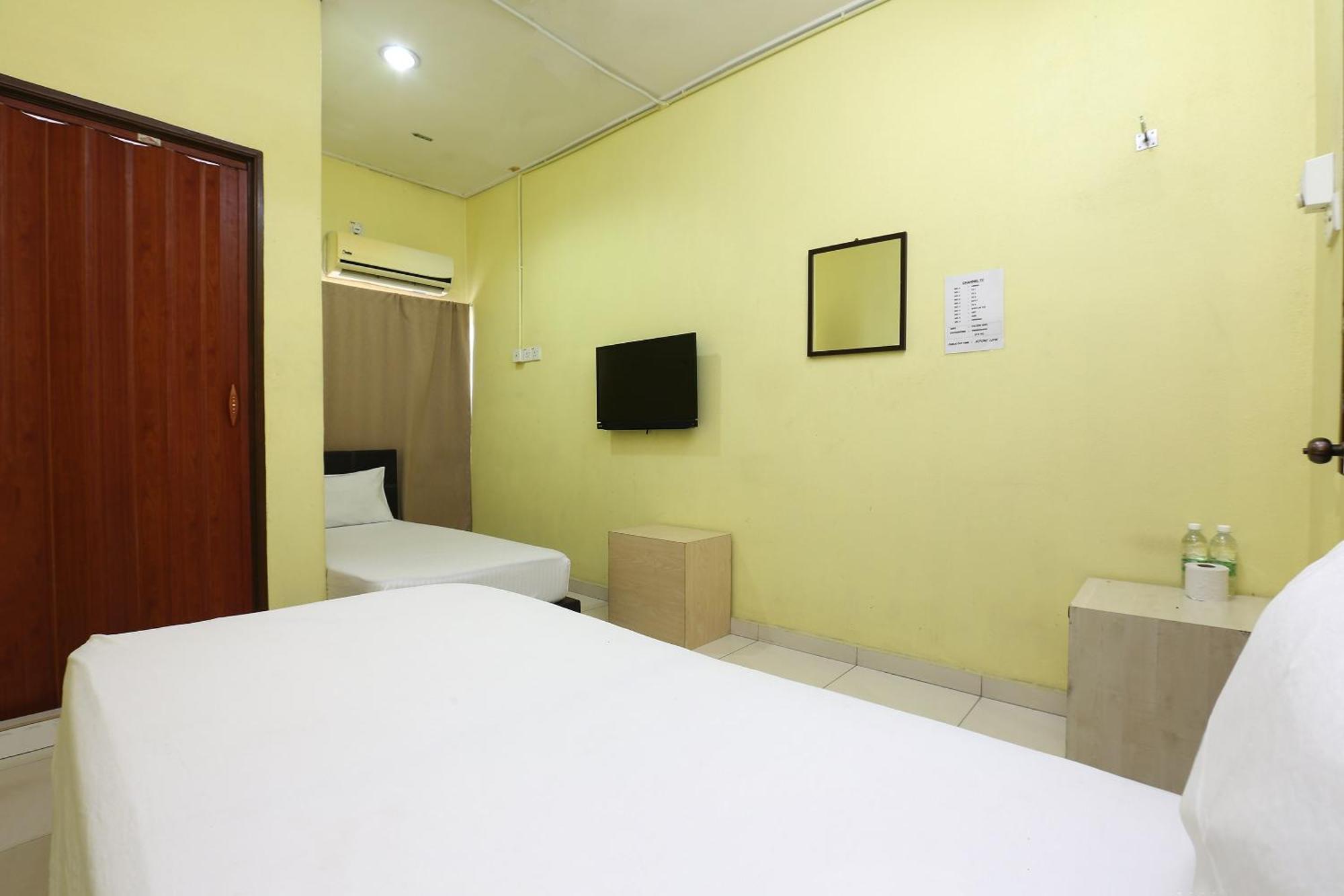 Oyo 89925 Innap Kota Bharu Exterior photo