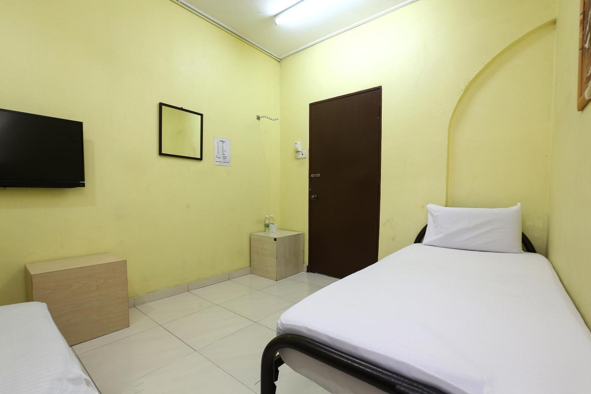 Oyo 89925 Innap Kota Bharu Exterior photo